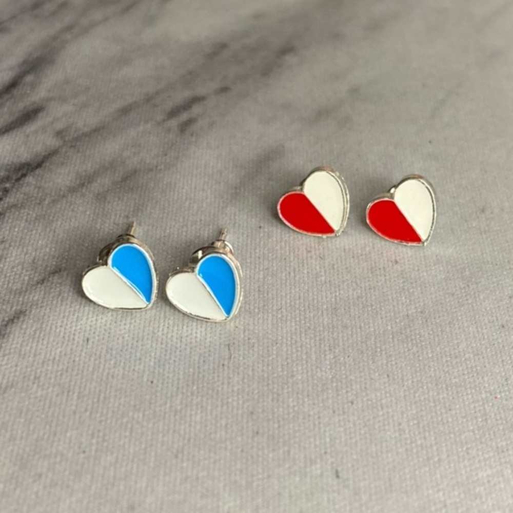 NWOT Two Tone Heart Stud Earring Set
